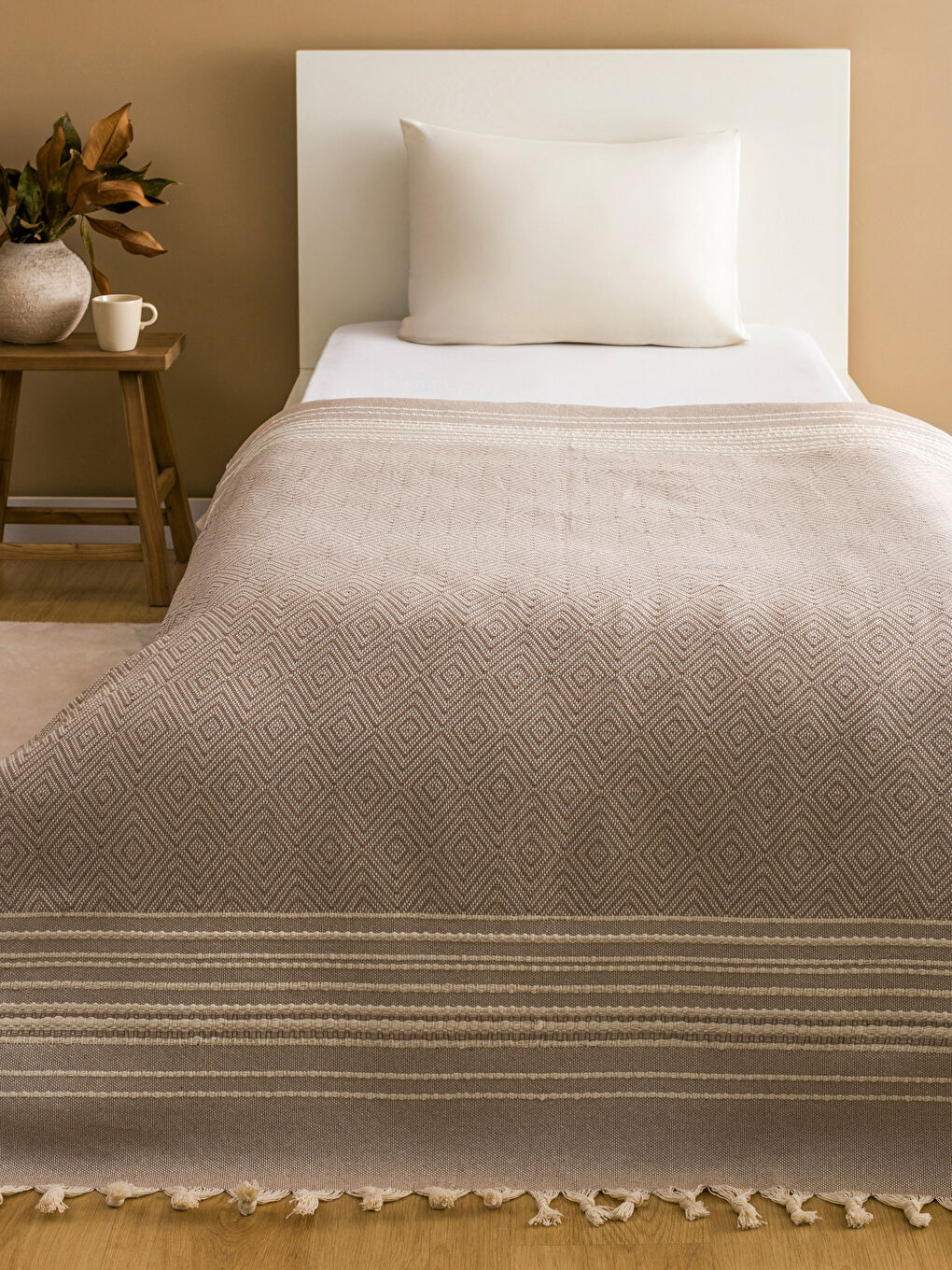 Printed Double Bed Cover 130X170 Cm -S5IE67Z8-FYC