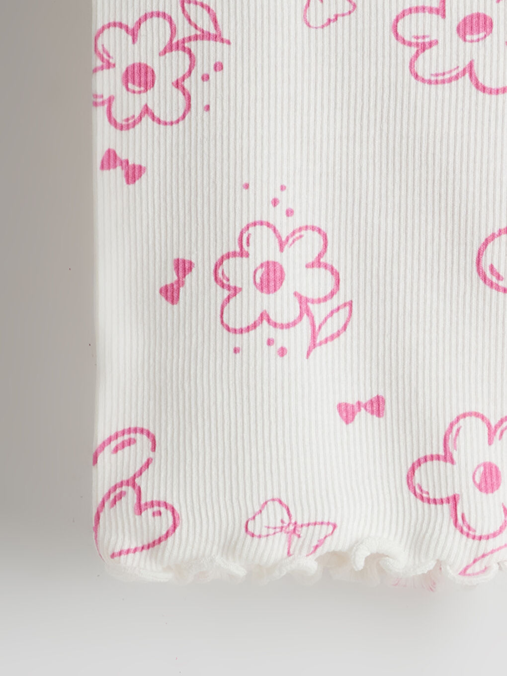Ekru Beli Lastikli Çiçekli Kız Çocuk Kısa Tayt-1