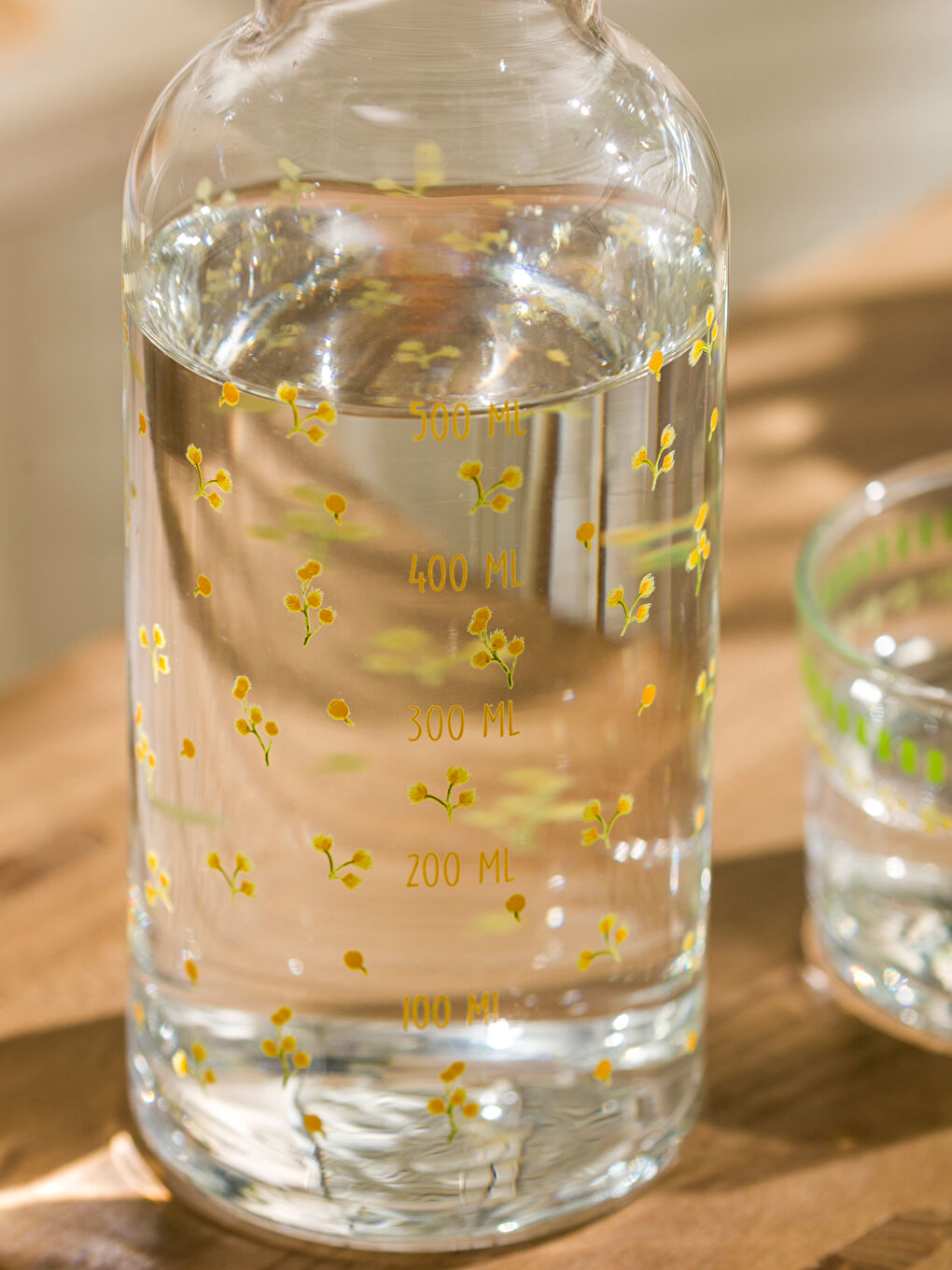 LCW HOME Sari Çiçekli Cam Su Şişesi 700 ml - 4