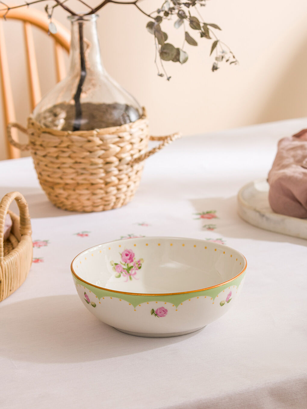 Karışık Çiçek Baskılı Porselen Salata Kasesi 19 cm