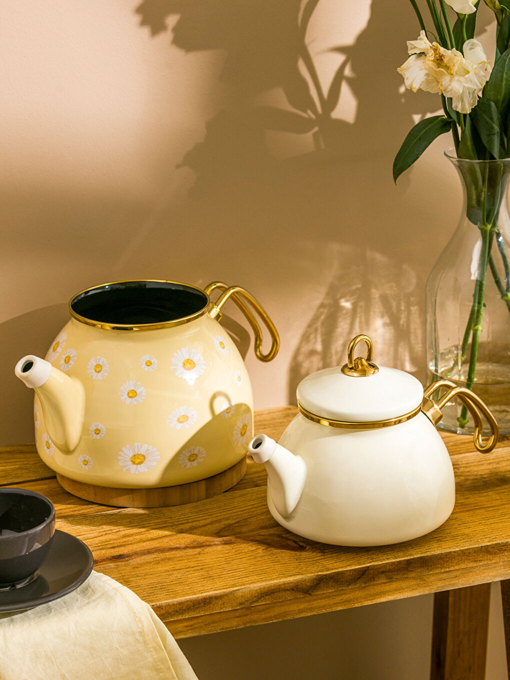 LCW HOME Sari Çiçek Baskılı Emaye Çaydanlık - 1