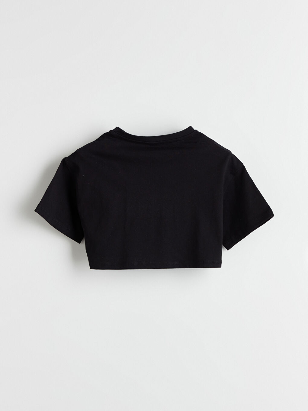 Siyah Bisiklet Yaka Kız Çocuk Crop Tişört-2
