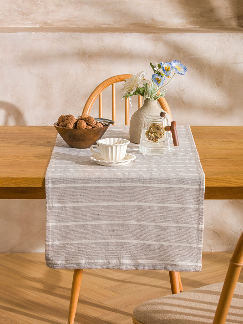 Striped Embroidered Runner 45x150 cm-2