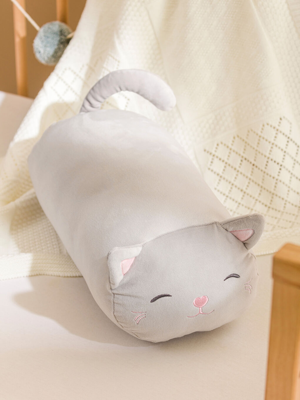 LCW HOME Gri Kedi Figürlü Pelüş Bebek Kırlent 40 cm - 1