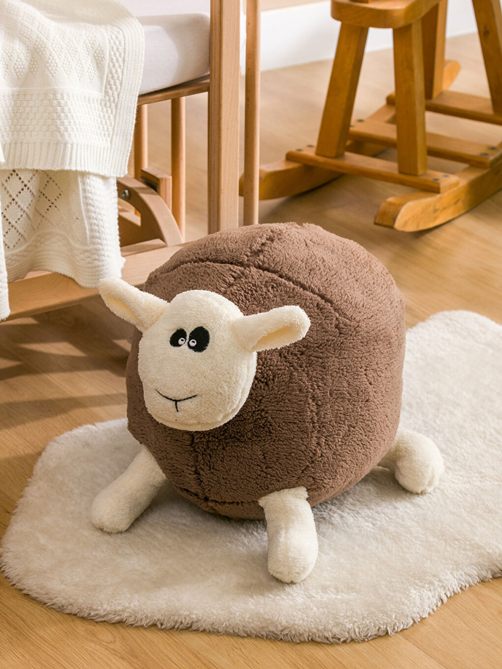 Қой бейнелі жұмсақ үлпілдек сәбиге арналған жастықша 60 см-1