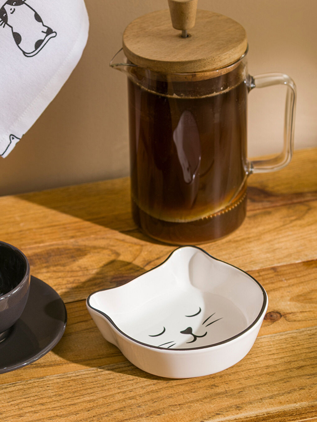 Beyaz Kedi Figürlü Seramik Çerezlik