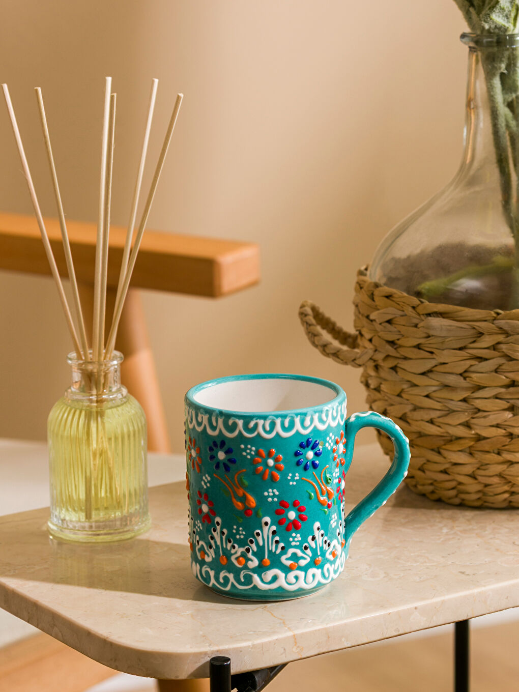 Karışık Çiçek Desenli Seramik Kupa 350 ml