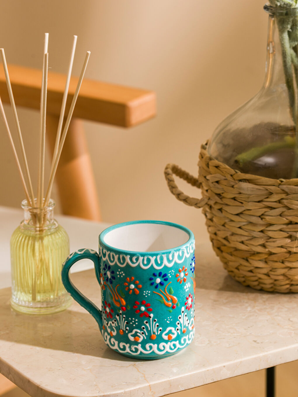 Karışık Çiçek Desenli Seramik Kupa 350 ml-1