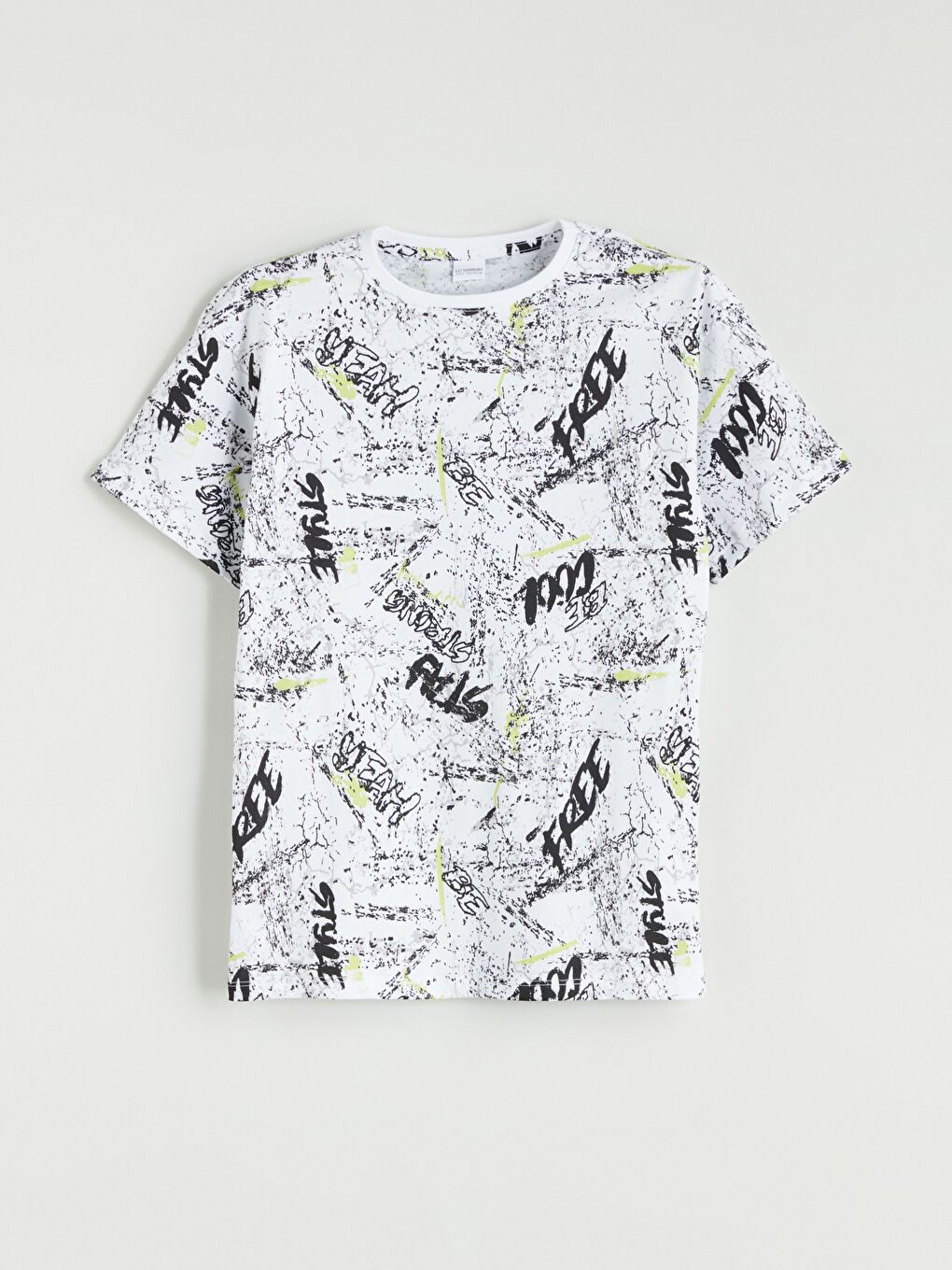 Beyaz Bisiklet Yaka Erkek Çocuk Pijama Üst