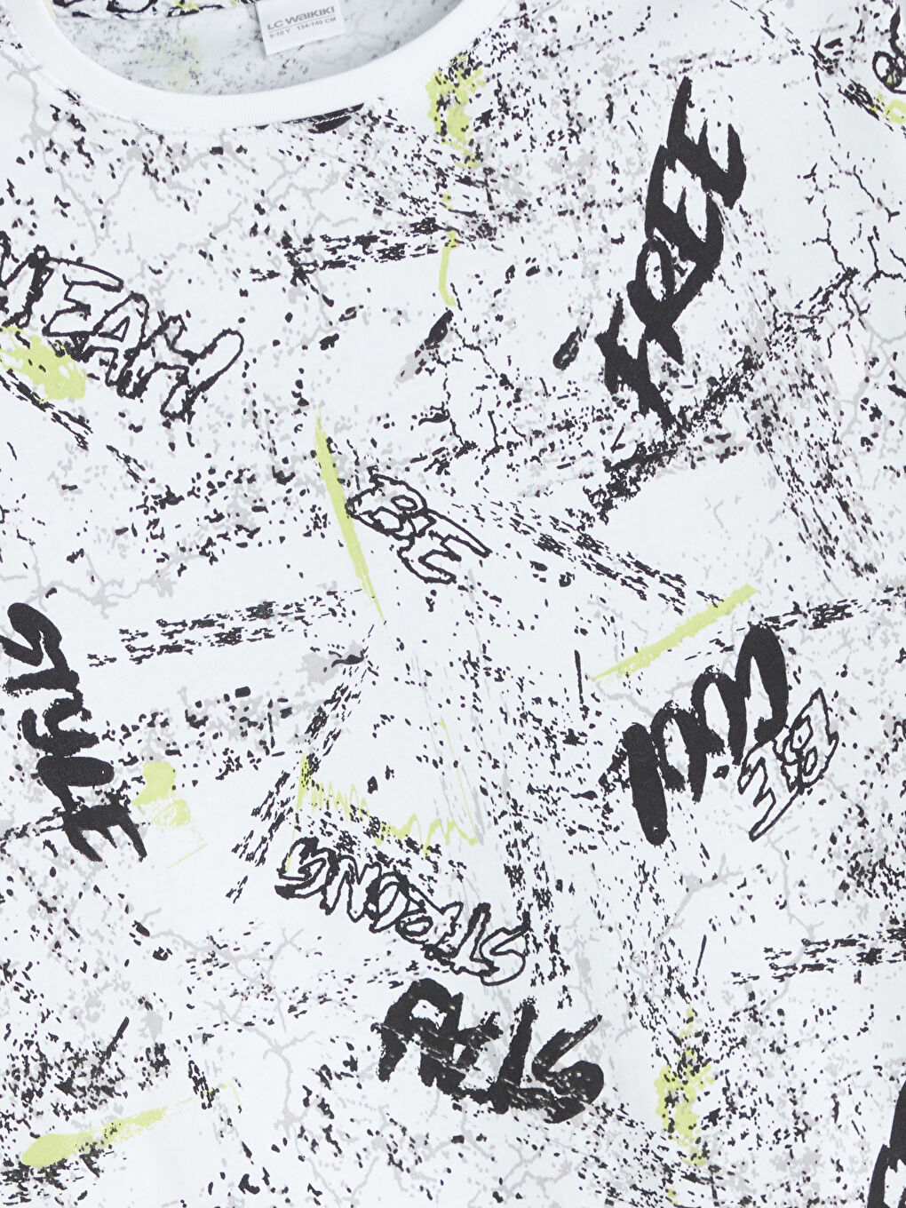 Beyaz Bisiklet Yaka Erkek Çocuk Pijama Üst-1