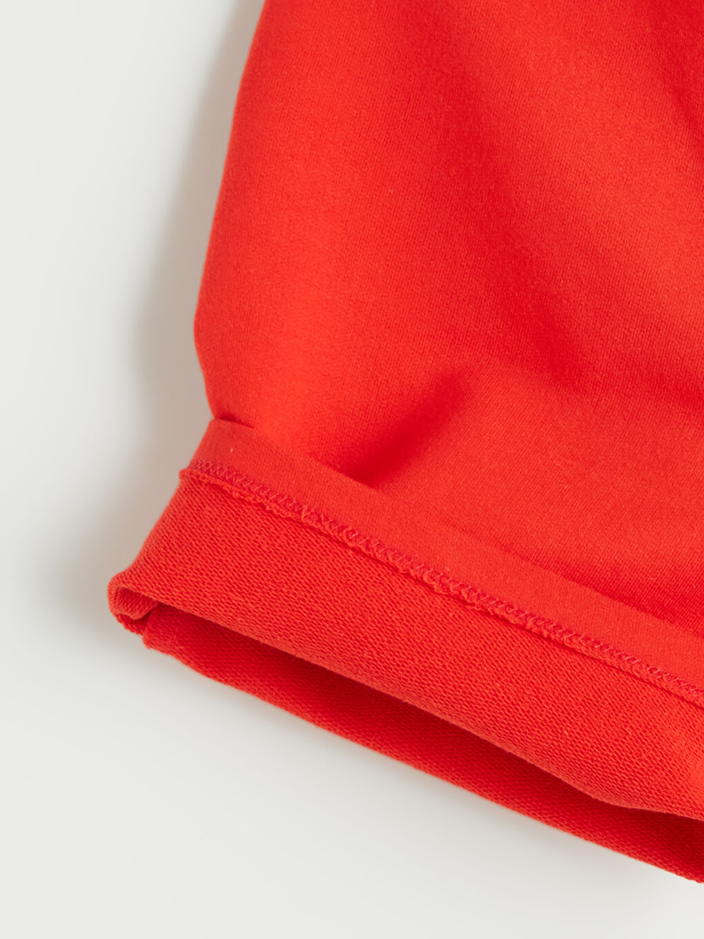 Kırmızı Beli Lastikli Basic Erkek Çocuk Şort-1