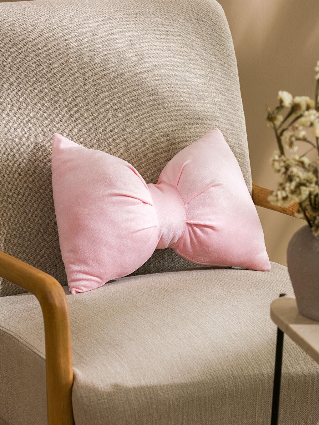 LCW HOME Bow Look Plush Decorative Cushion 30x40 cm -W5GH85Z8-QWK