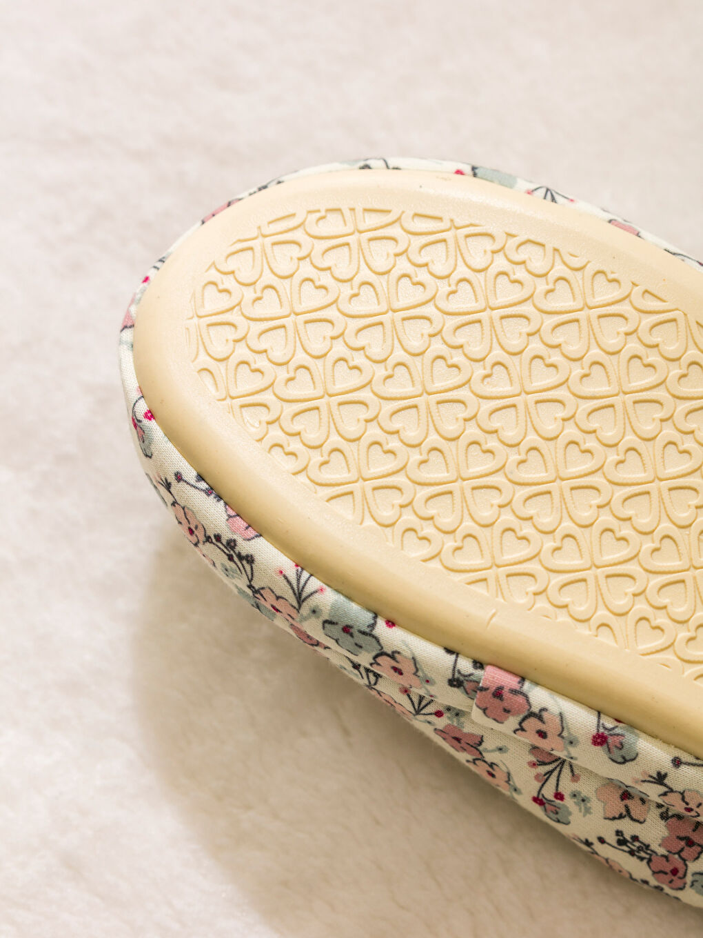 Karışık Çiçek Desenli Kadın Ev Terliği-4