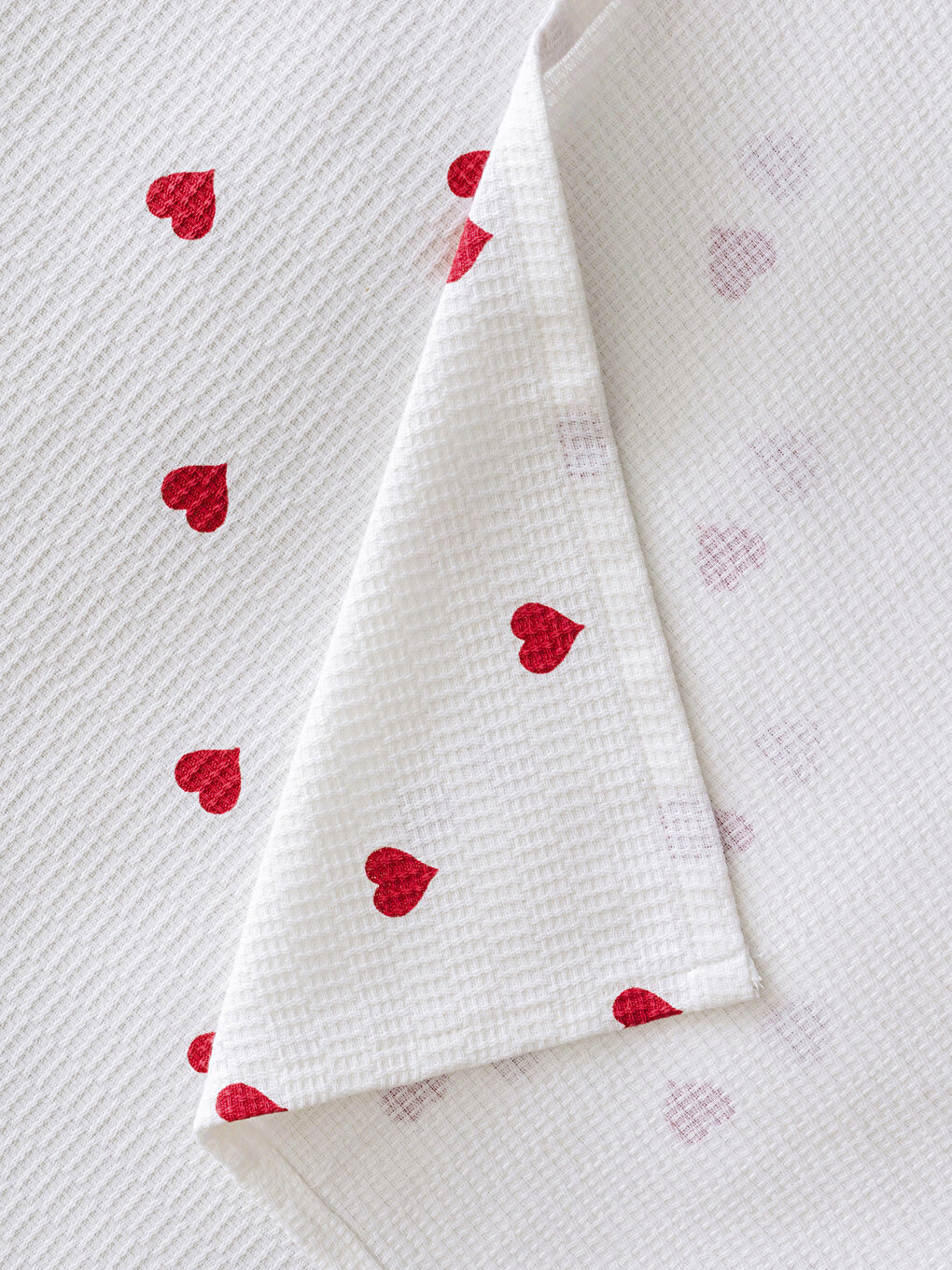 Kırmızı Kalp Desenli Çift Kişilik Pike Seti-4