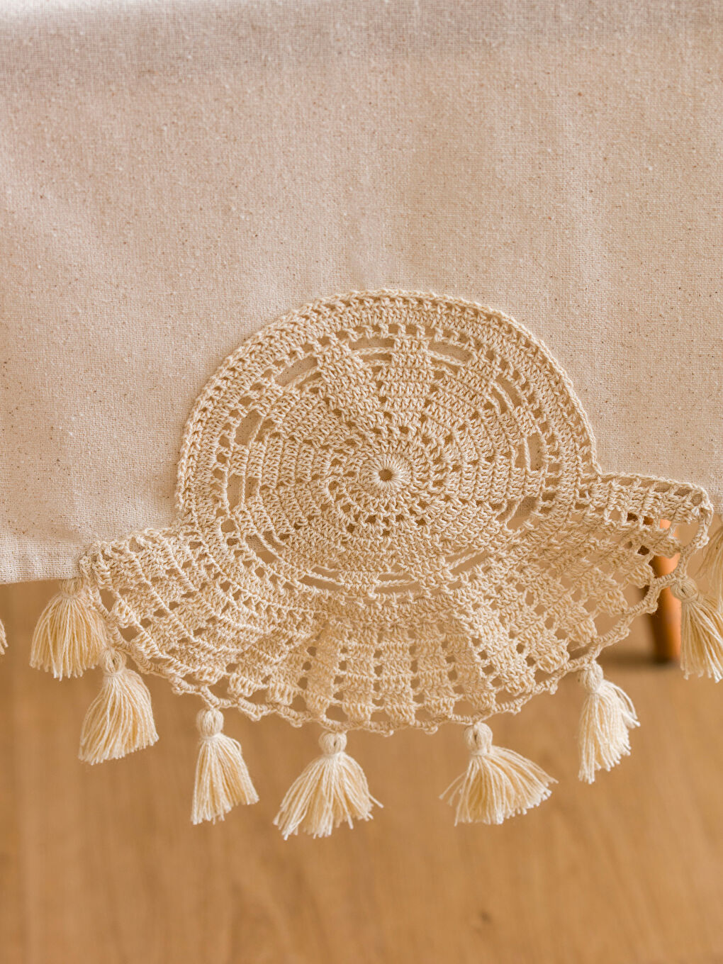 Lace and Tassel Detailed Runner 45x150 cm-2