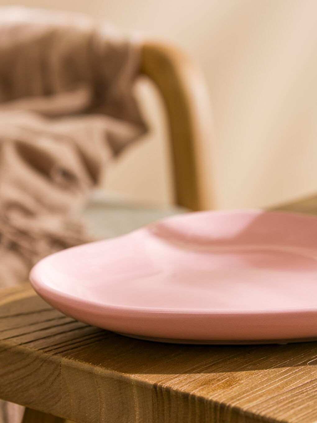 Pembe Kalp Figürlü Seramik Tabak 20 cm-2