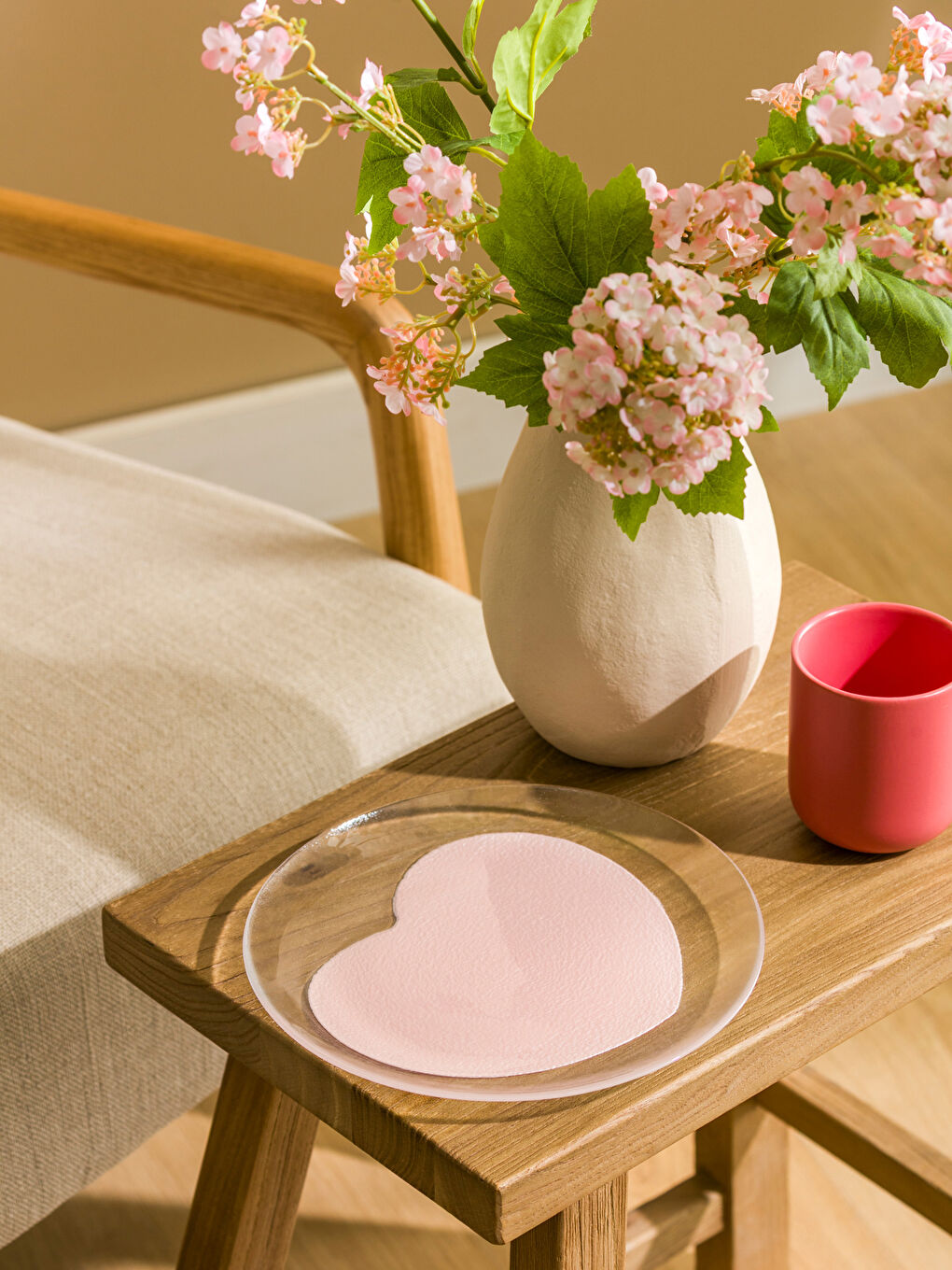 Renksiz Kalp Baskılı Cam Tabak 20 cm-1