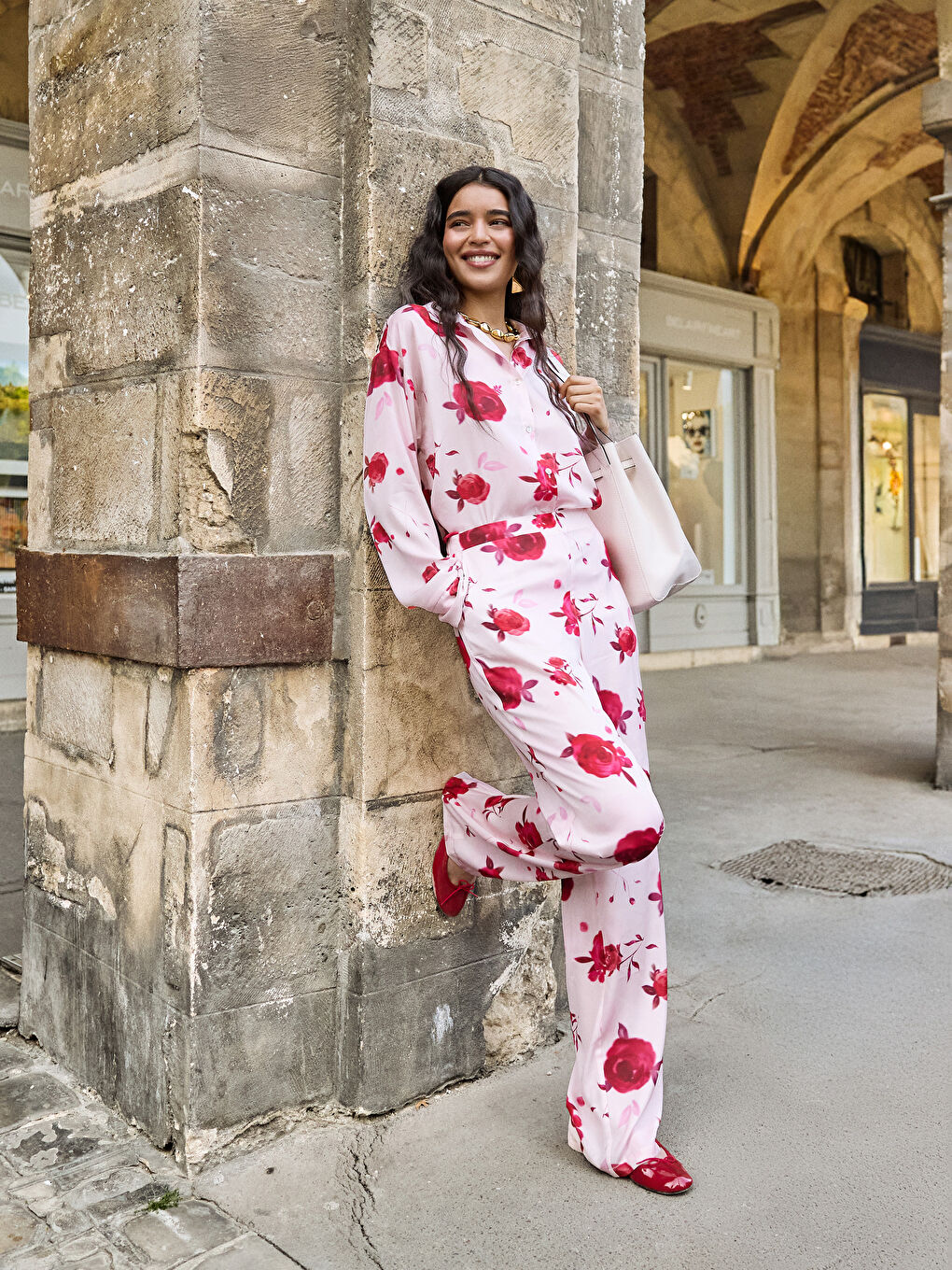 Collared Neck Floral Women's Pyjama Set -S5PG15Z8-LT4