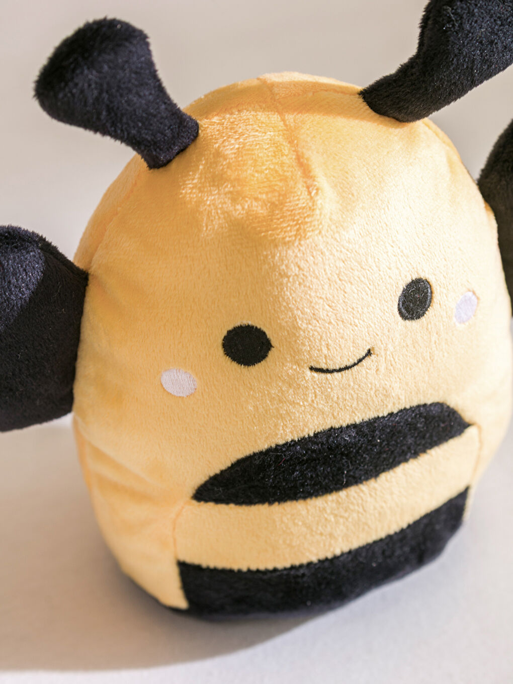 Karışık Arı Figürlü Dolgulu Pelüş Bebek Kırlent 20 cm-2