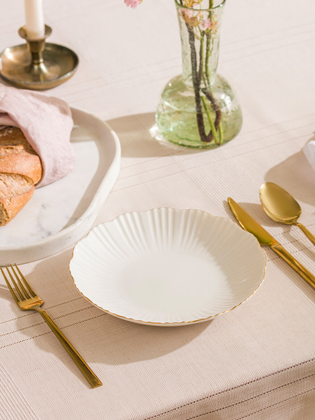 Karışık Desenli Porselen Çukur Tabak 20 cm