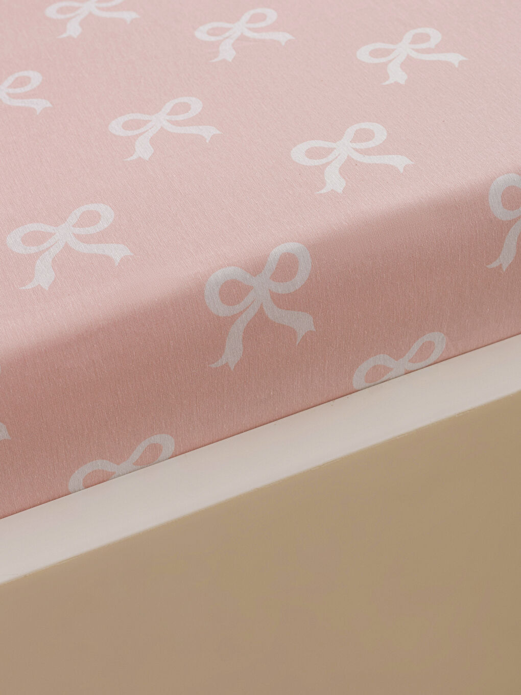 Fiyonk Baskılı Tek Kişilik Lastikli Çarşaf-1