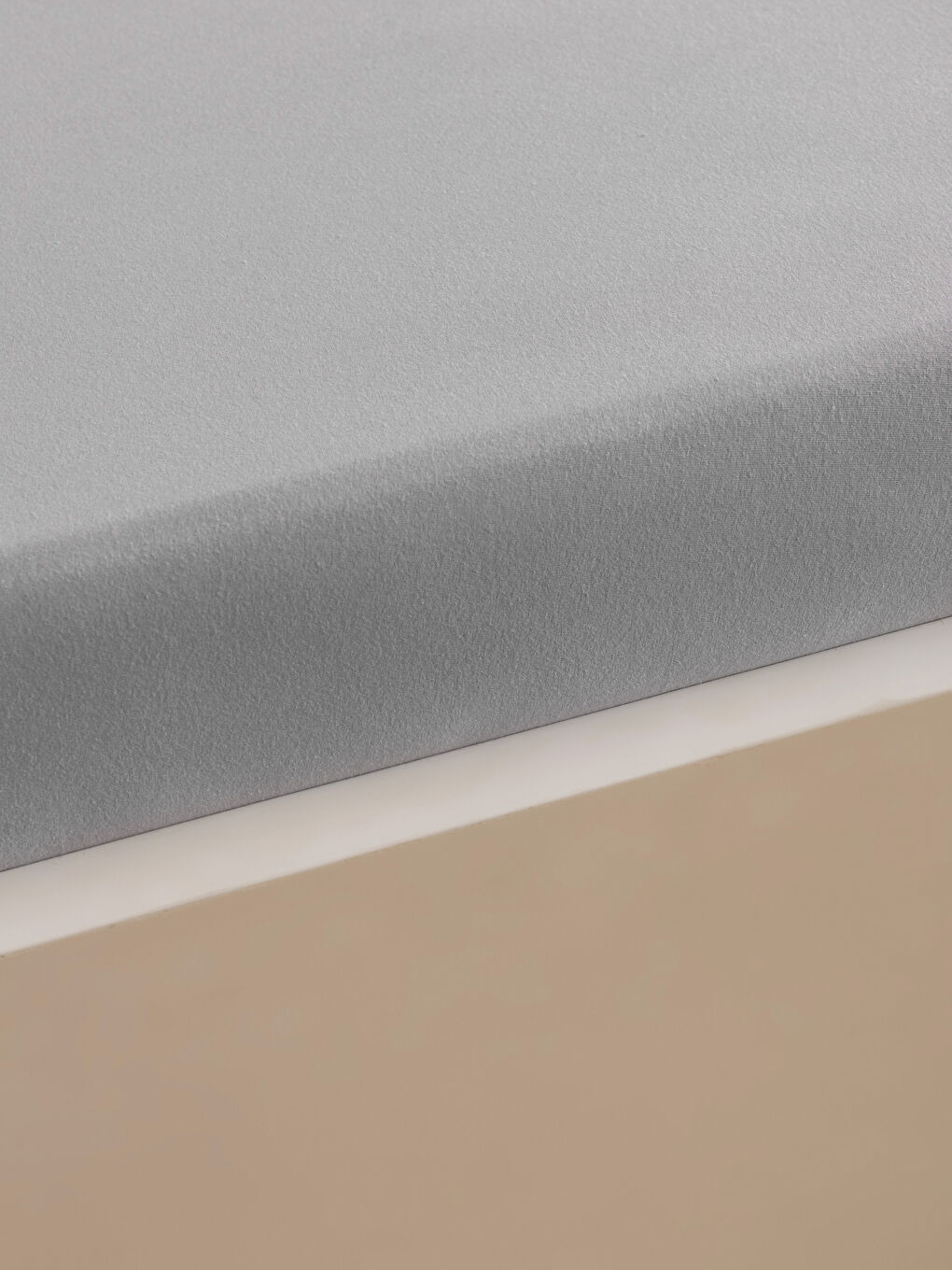 Gri Pamuklu Çift Kişilik Lastikli Çarşaf-1