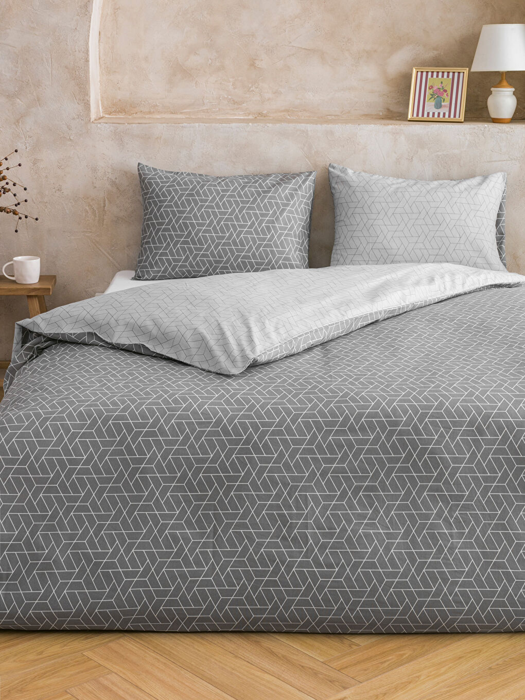 Geometrik Desenli Çift Kişilik Nevresim Seti