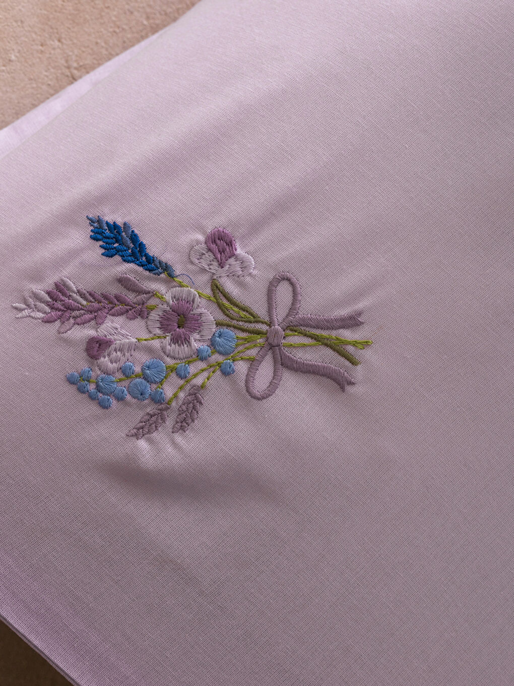 غطاء وسادة مطرز زهري من القطن 50x70 سم-2