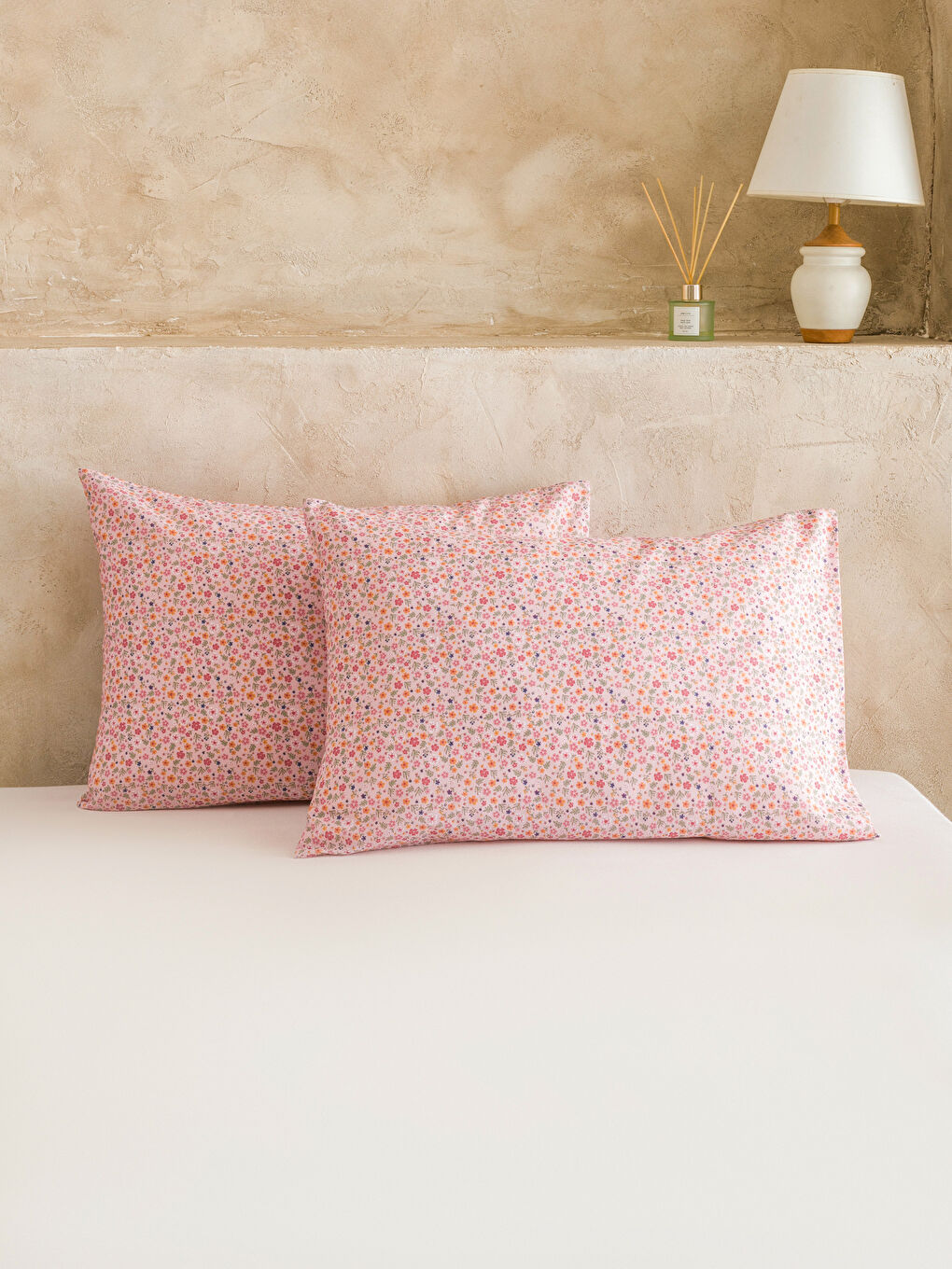 Karışık Çiçek Desenli Yastık Kılıfı 2'li 50x70 cm-1