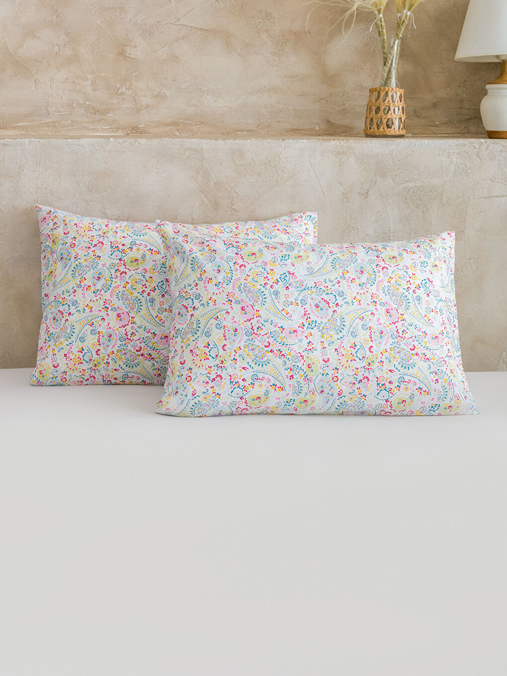 Karışık Çiçek Desenli Yastık Kılıfı 2'li 50x70 cm-1