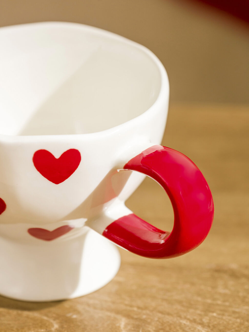 Beyaz Kalp Baskılı Seramik Kupa 250 ml-2