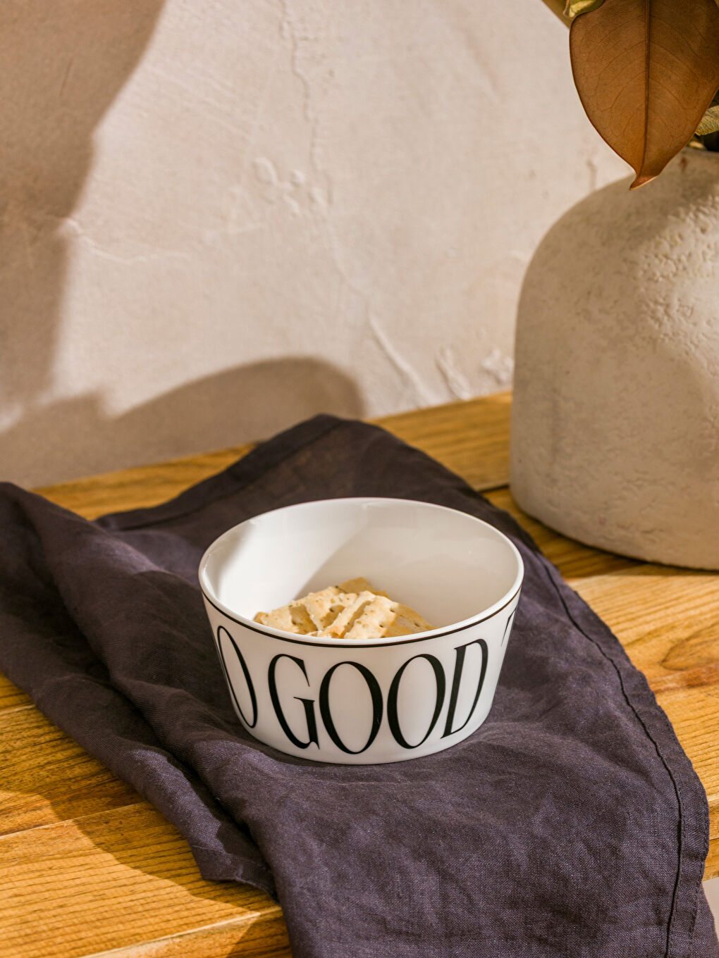 Siyah  Yazı Baskılı Seramik Kase 11 Cm