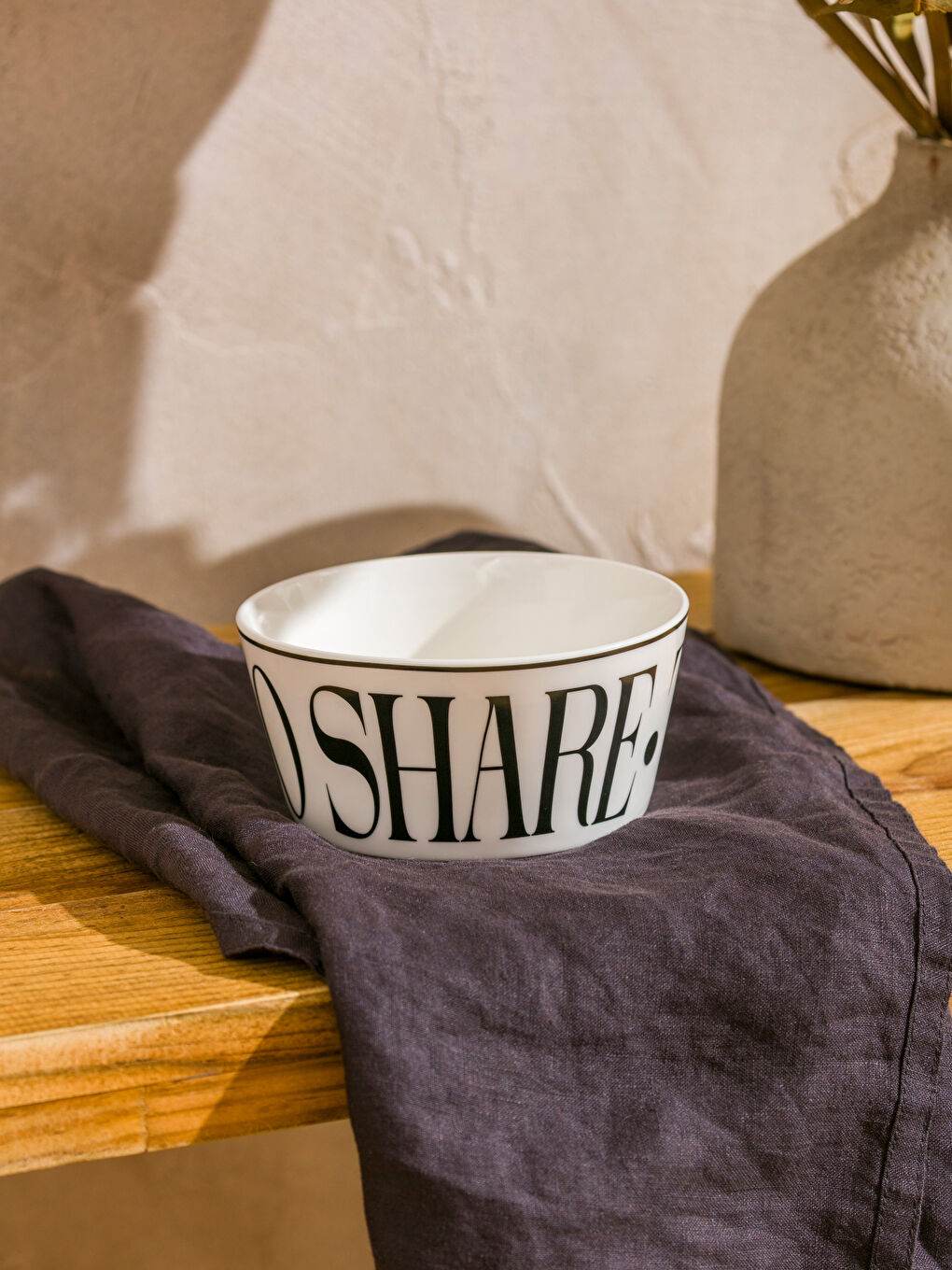 Siyah  Yazı Baskılı Seramik Kase 11 Cm-1