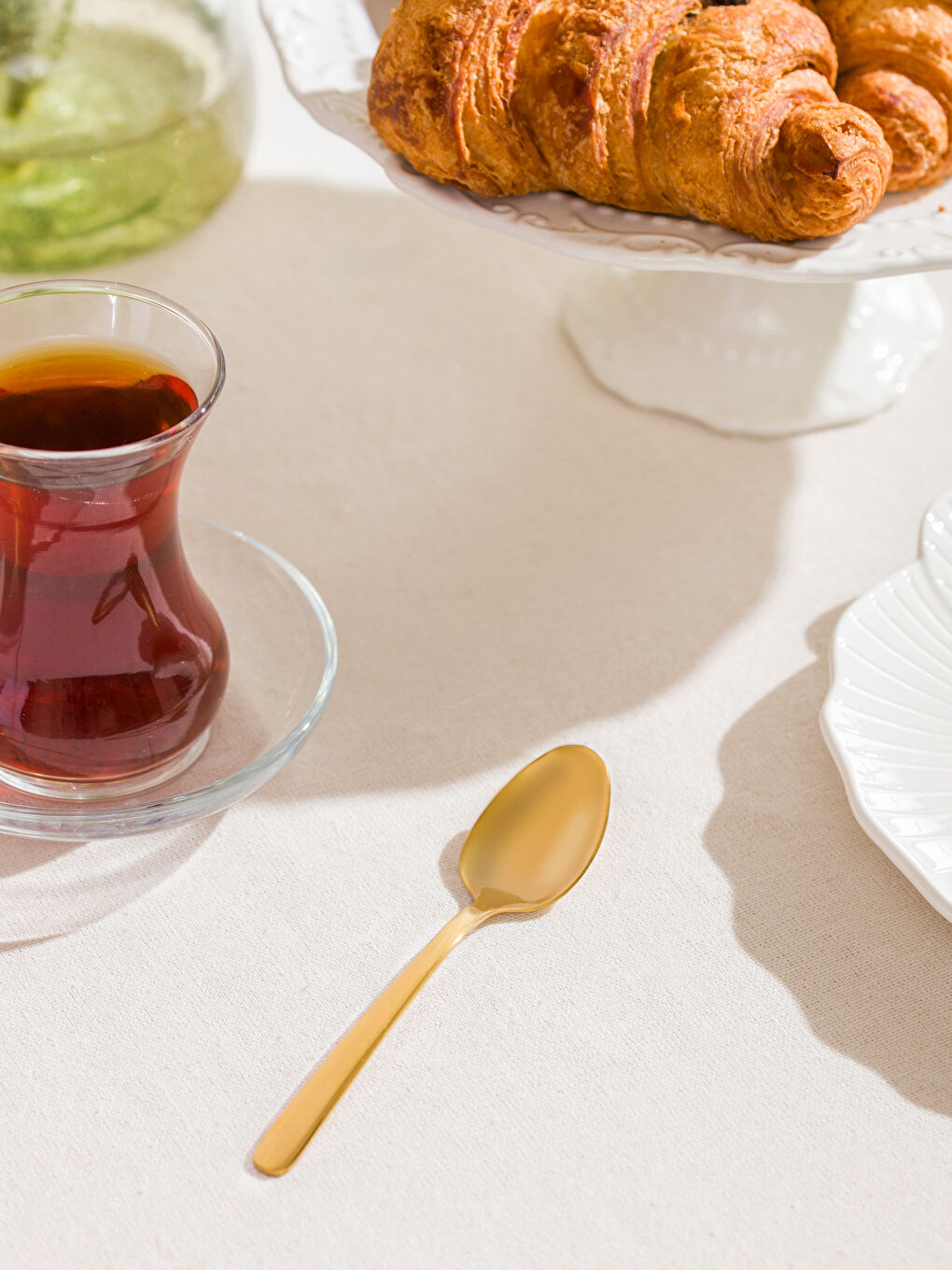 ملعقة طاولة أصفر