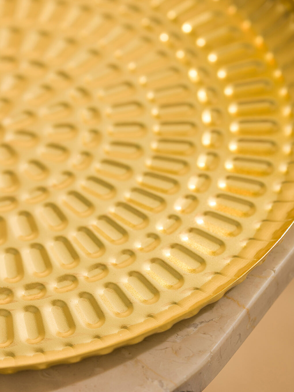 Sarı Yuvarlak Metal Tepsi 25 cm-2