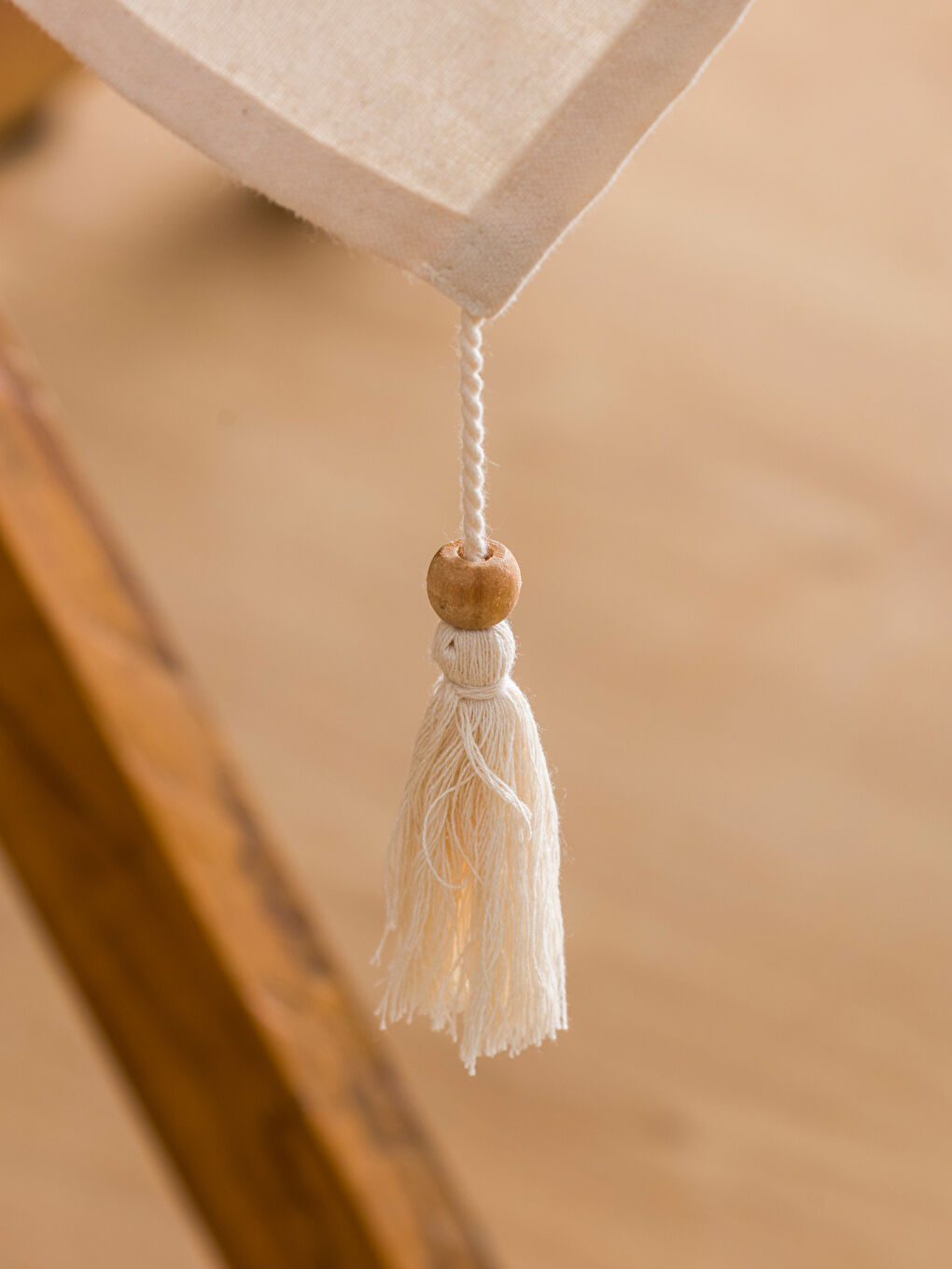 Nappe à Détails en Dentelle avec Pompons 90x90 cm-3