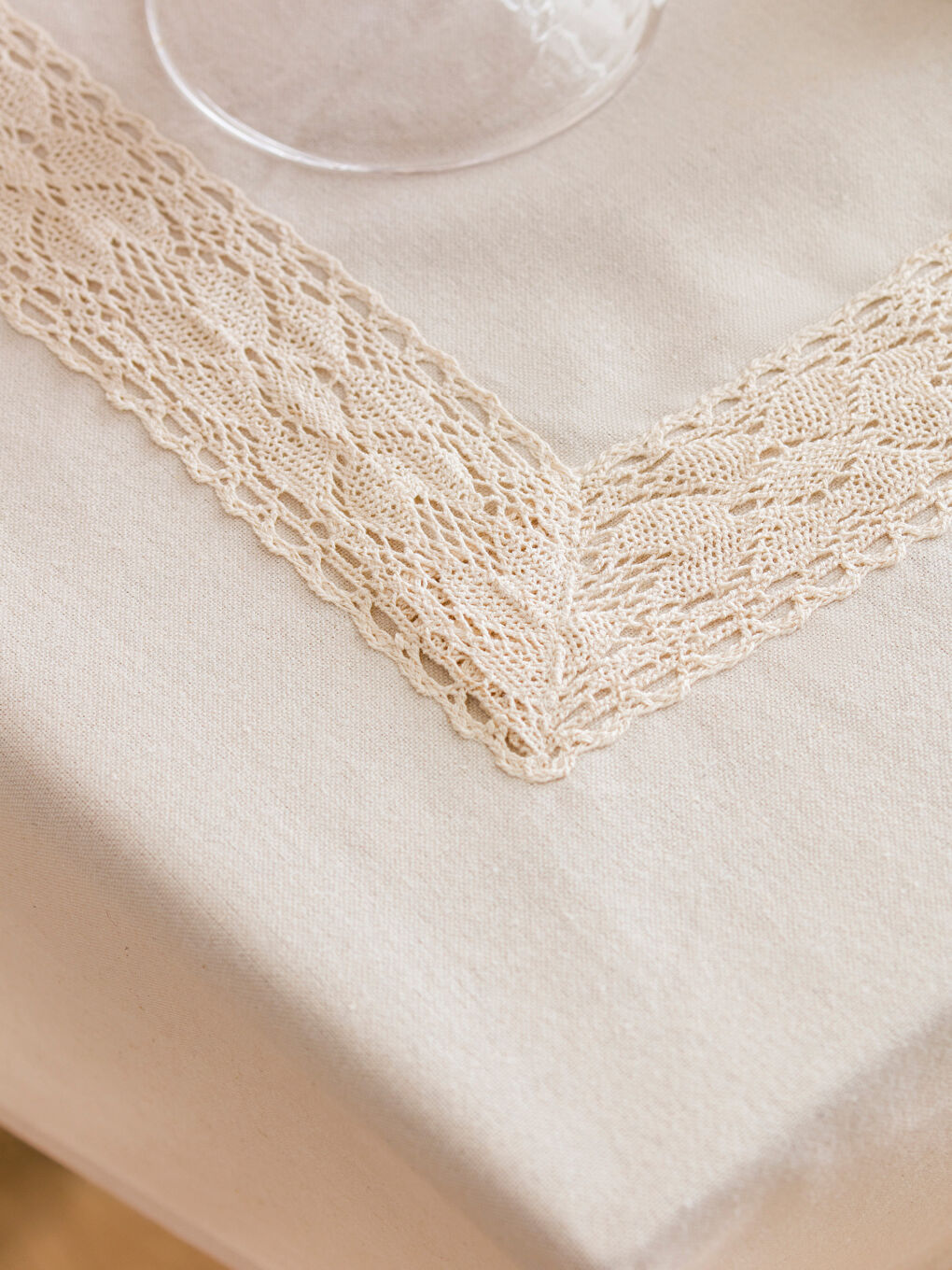 Nappe à Détails en Dentelle avec Pompons 90x90 cm-5