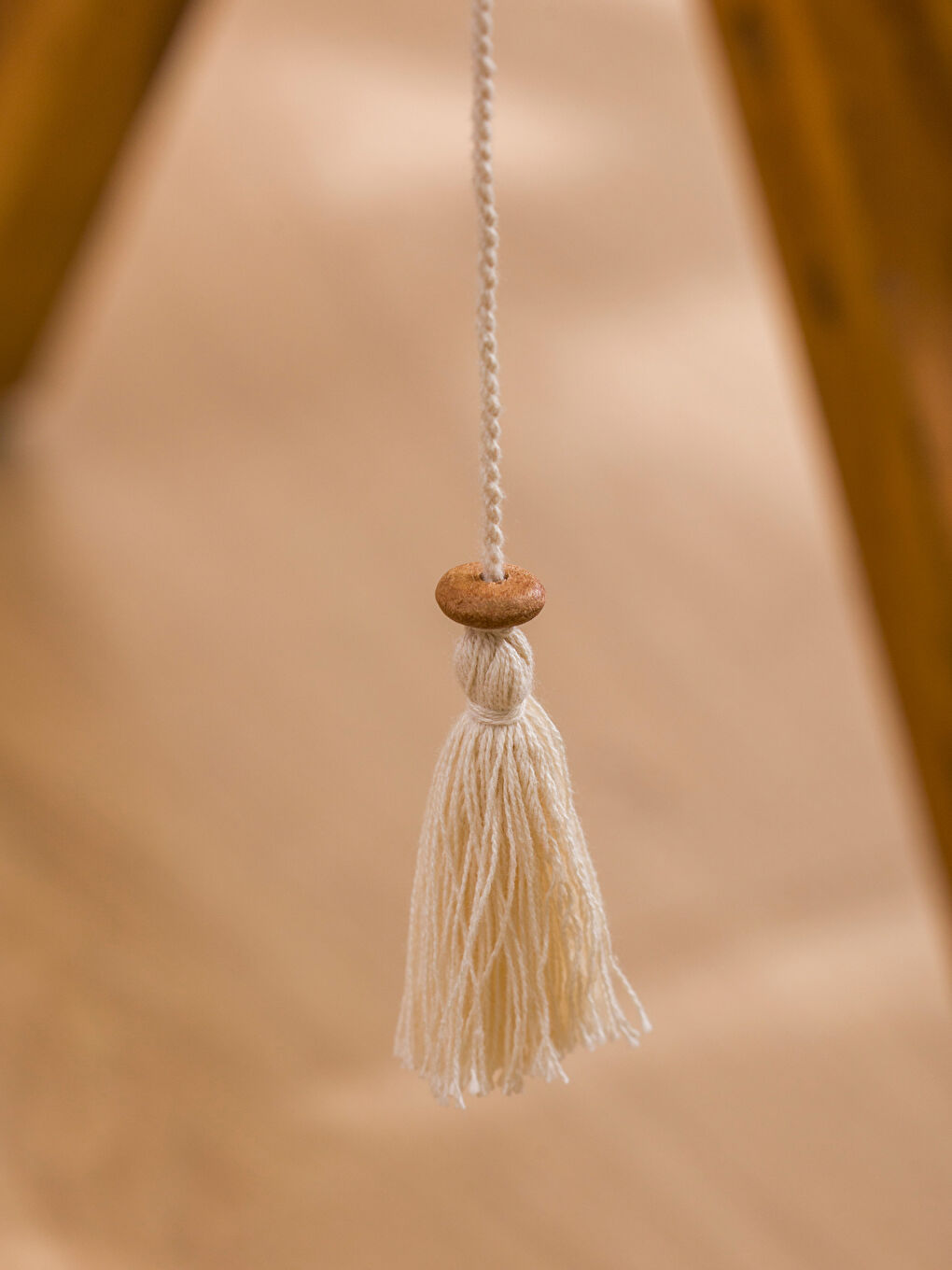 Nappe à Détails en Dentelle avec Pompons 90x90 cm-4