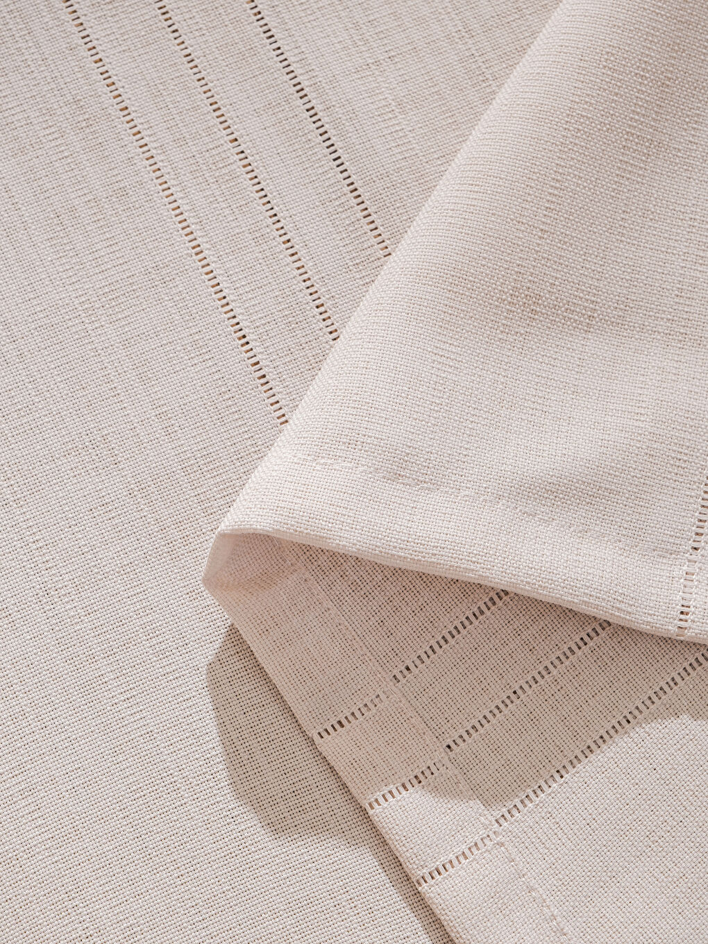 Bej Çizgili Masa Örtüsü 150x200 cm-3