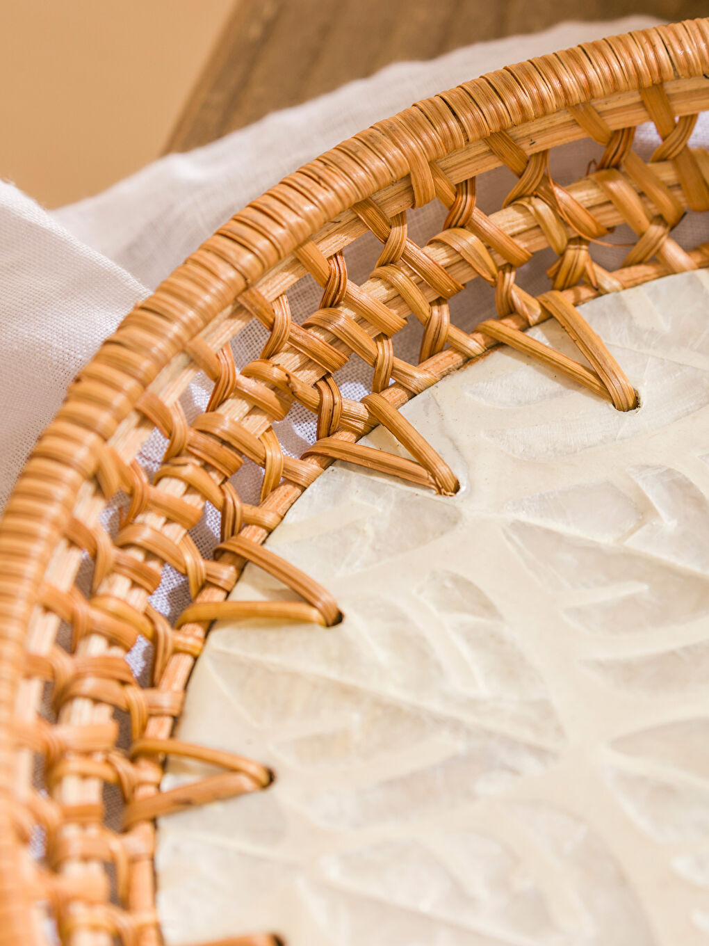 Kahverengi Dekoratif Hasır Tepsi 22 cm-2