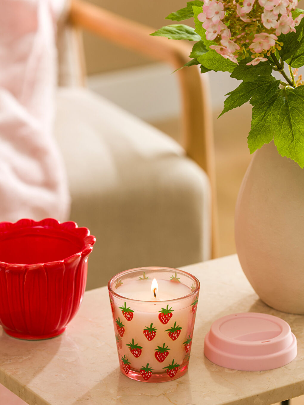 მარწყვის პრინტიანი სურნელოვანი ქილა სანთელი 9 სმ