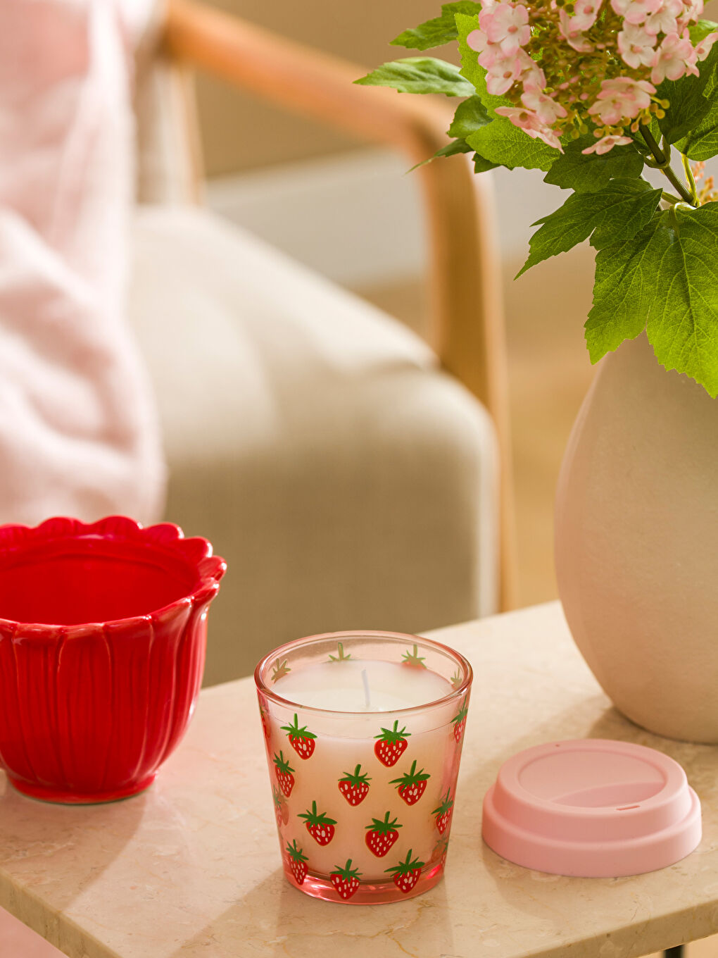 მარწყვის პრინტიანი სურნელოვანი ქილა სანთელი 9 სმ-1