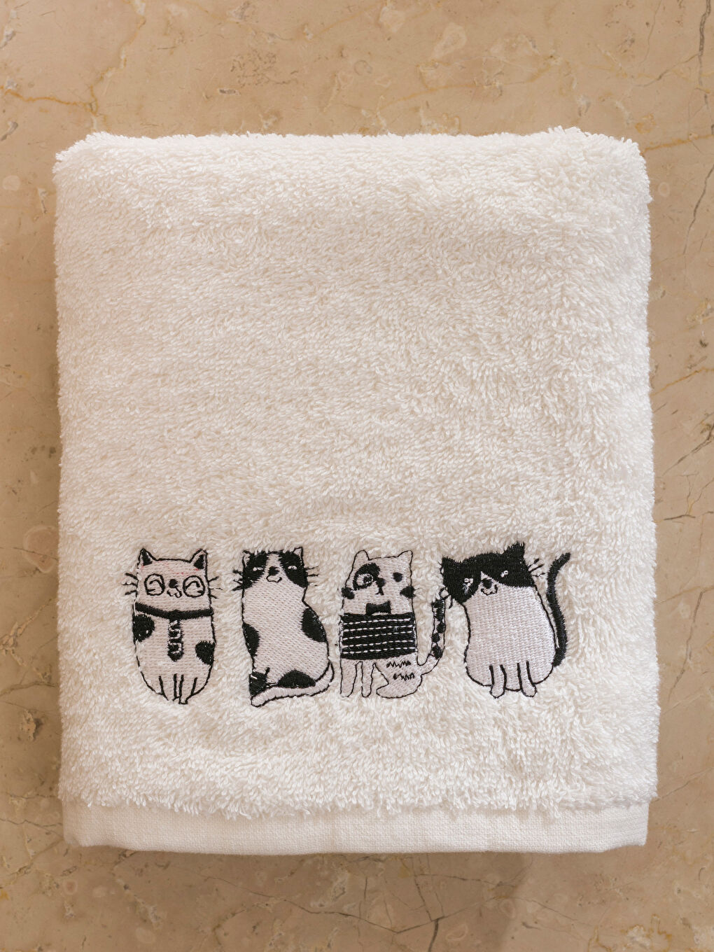 Ekru Nakışlı Yüz Havlusu 50x80 cm-4