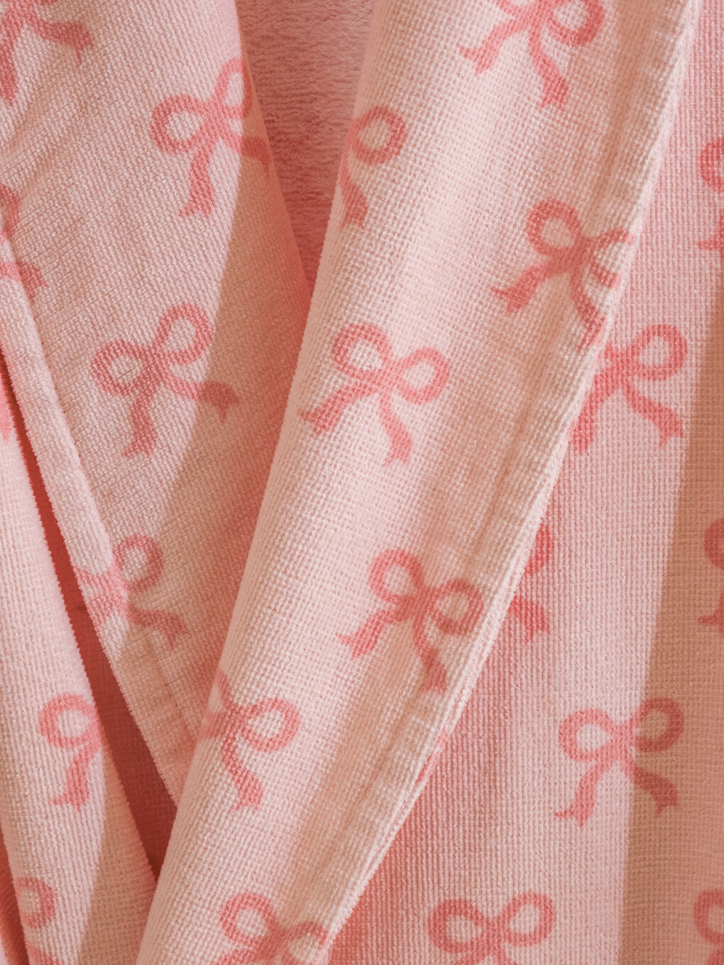 Pembe Fiyonk Baskılı Kadın Bornoz -1