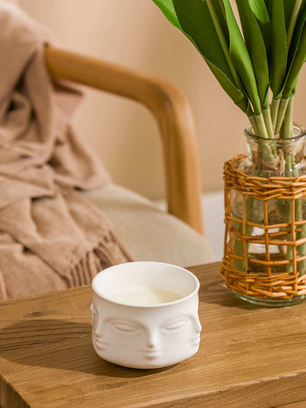 Beyaz Yüz Baskılı Seramik Mumluk 9 cm-1