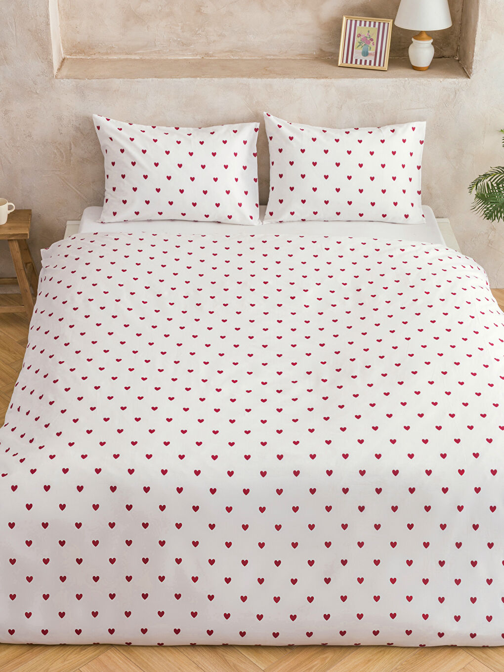 Kırmızı Kalp Baskılı Çift Kişilik Nevresim Seti 200x220 Cm-1