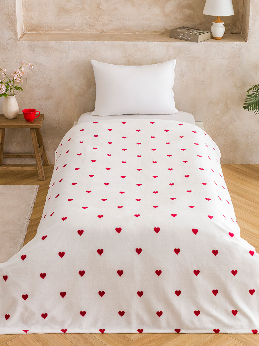 Kırmızı Kalp Baskılı Tek Kişilik Battaniye-1