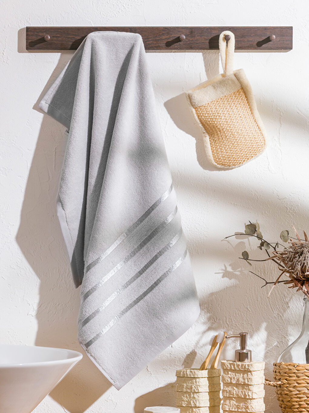 خاولی دەستی خۆڵه‌مێشی