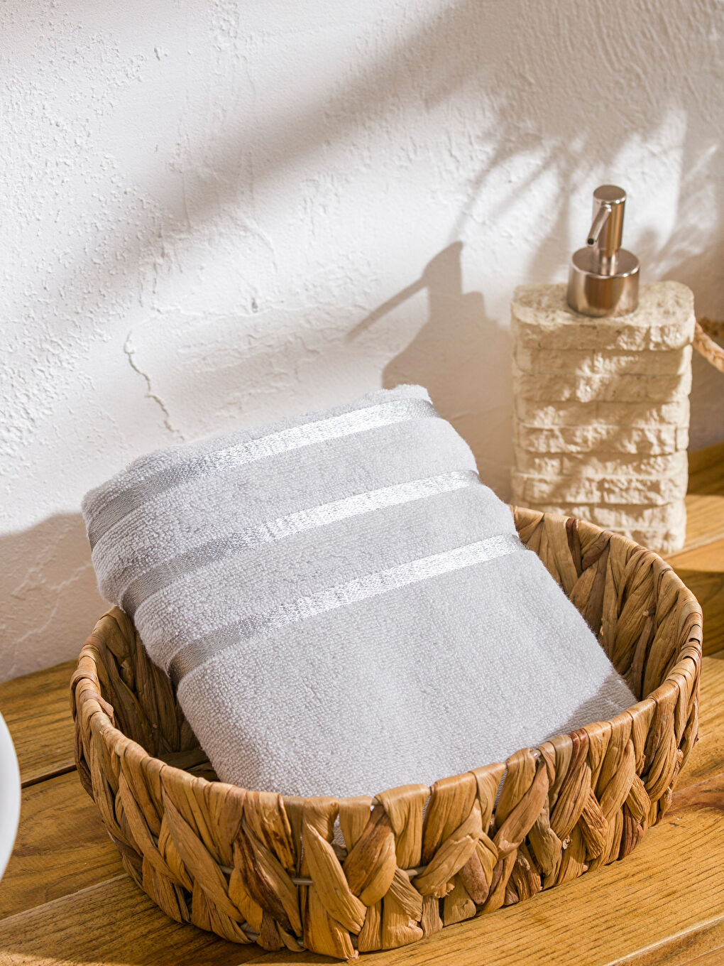 خاولی دەستی خۆڵه‌مێشی-1