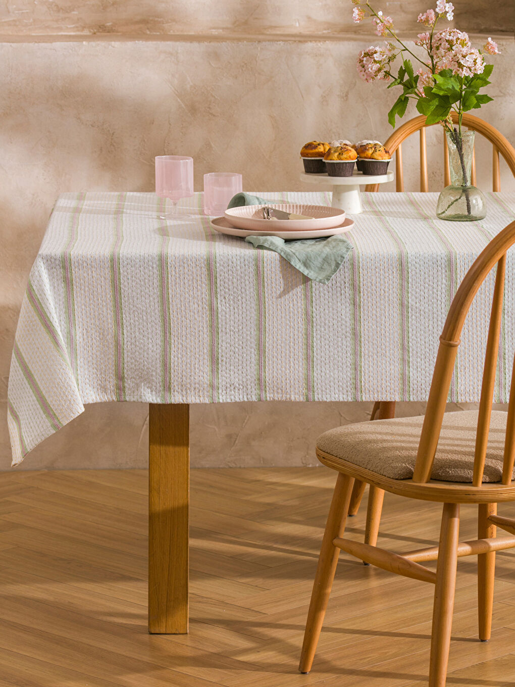 پەڕۆی سەر مێز تێكه‌ڵاو-1